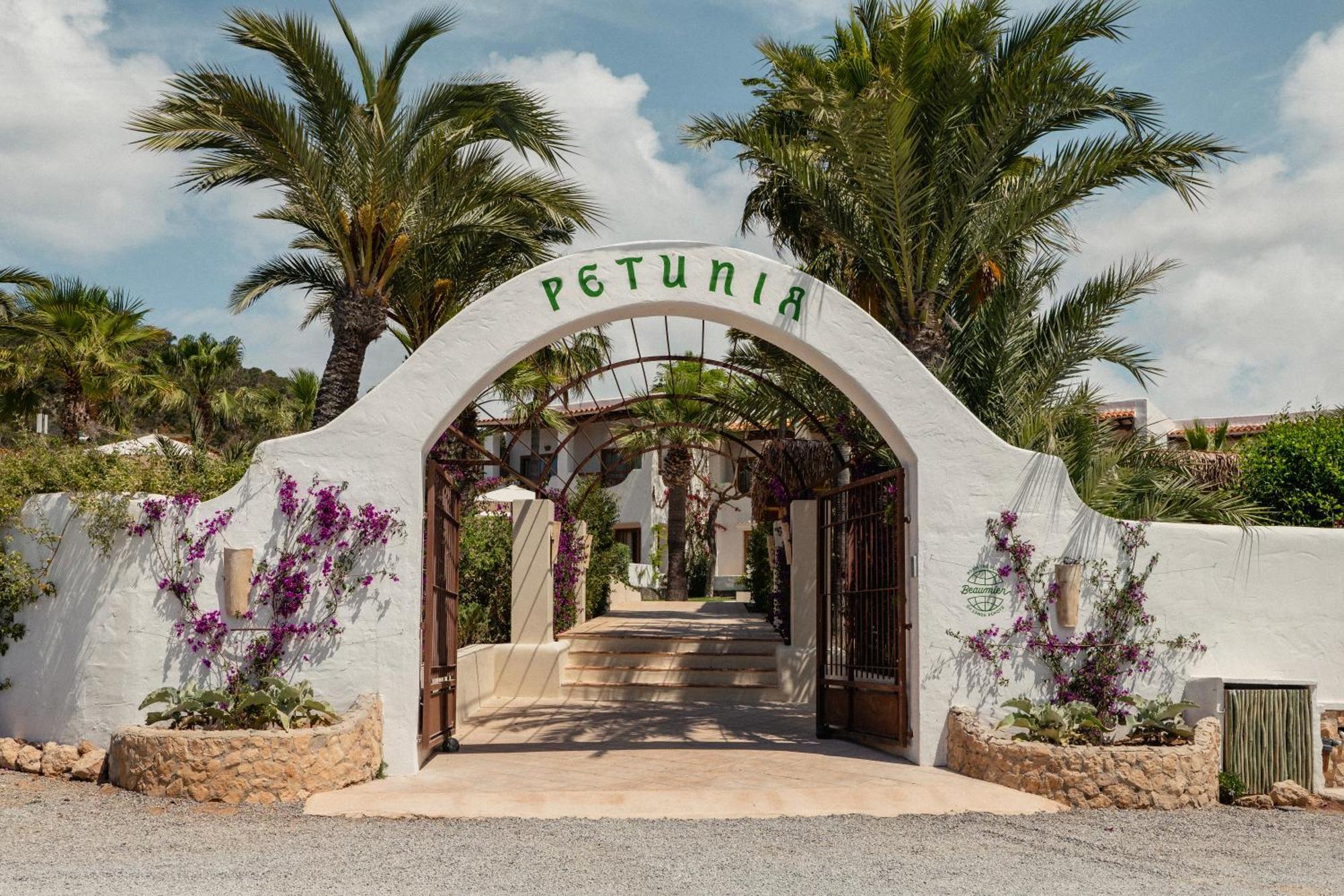 Petunia Ibiza, A Beaumier Hotel (Adults Only) カラ・ヴァデラ エクステリア 写真