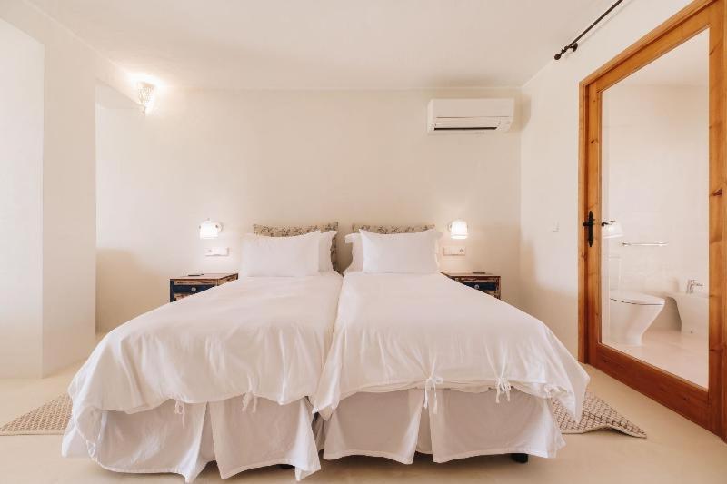 Petunia Ibiza, A Beaumier Hotel (Adults Only) カラ・ヴァデラ 部屋 写真